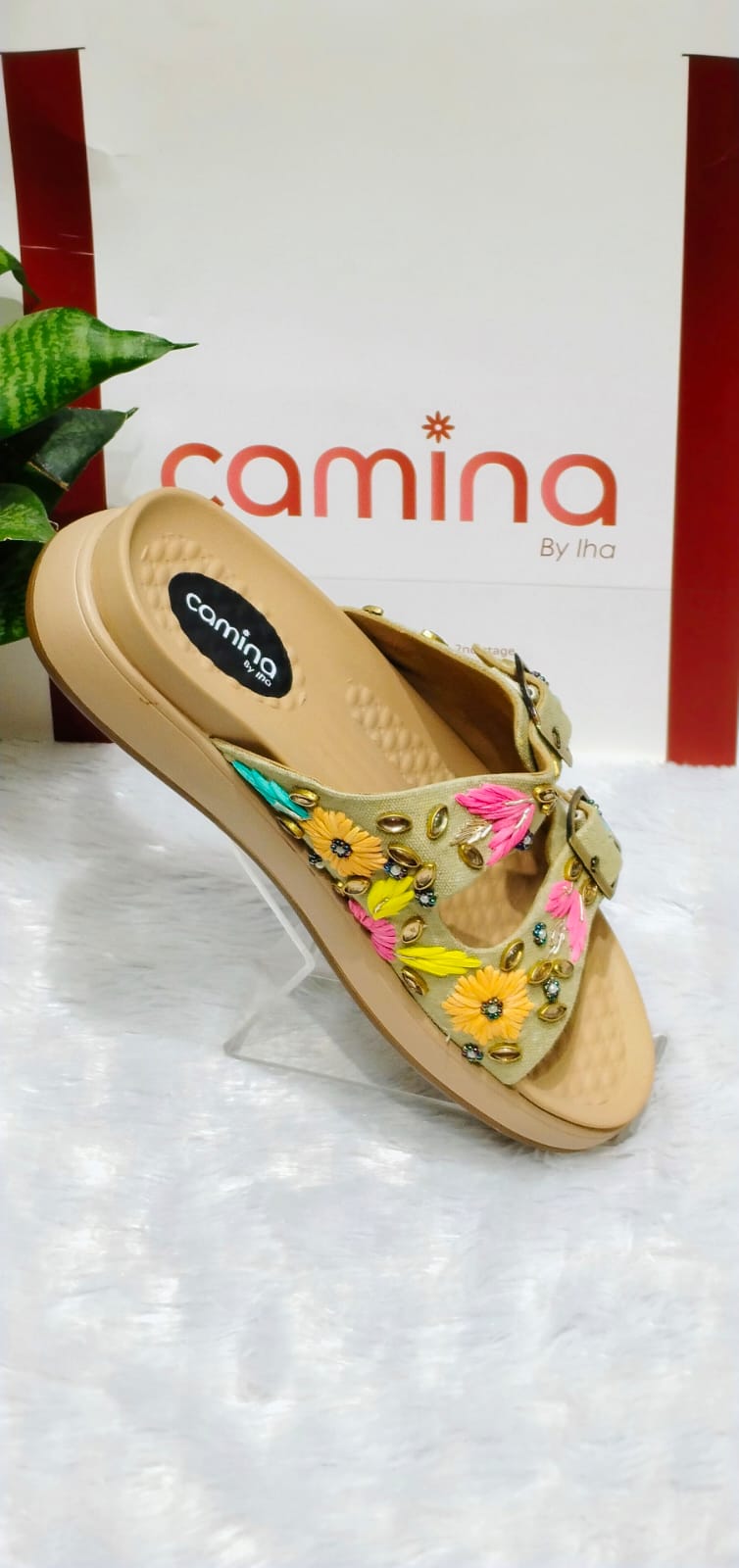 Floral Embroidered Buckle Sandals Comfort & Style A179