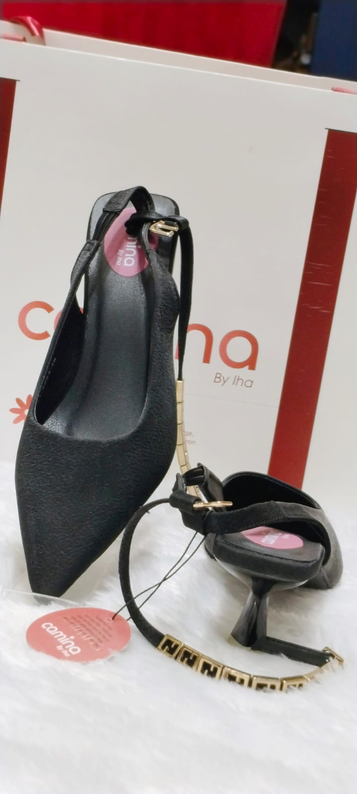 Pointed Toe Block Pumps With Buckles A198