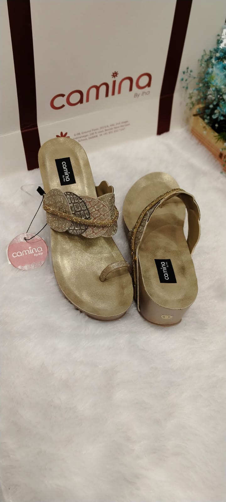 Gold Ethnic Wedge Sandals with Embellished Leaf Design – Festive & Stylish