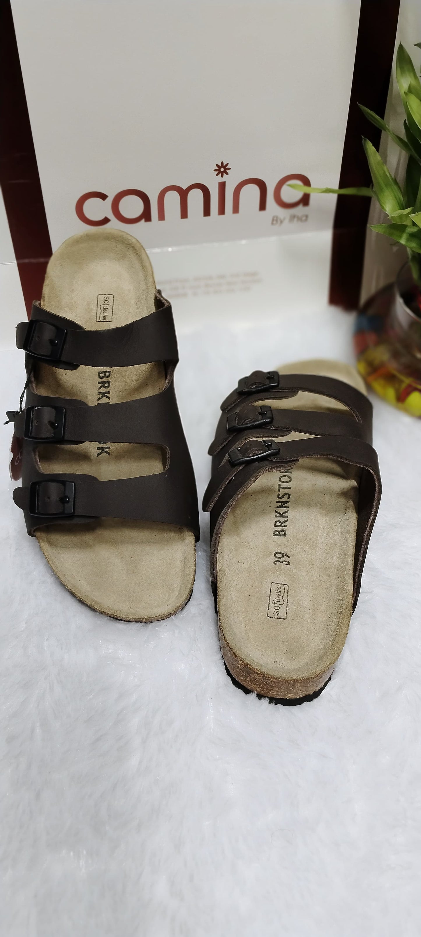 Classic Black Triple-Strap Comfort Sandals-a122