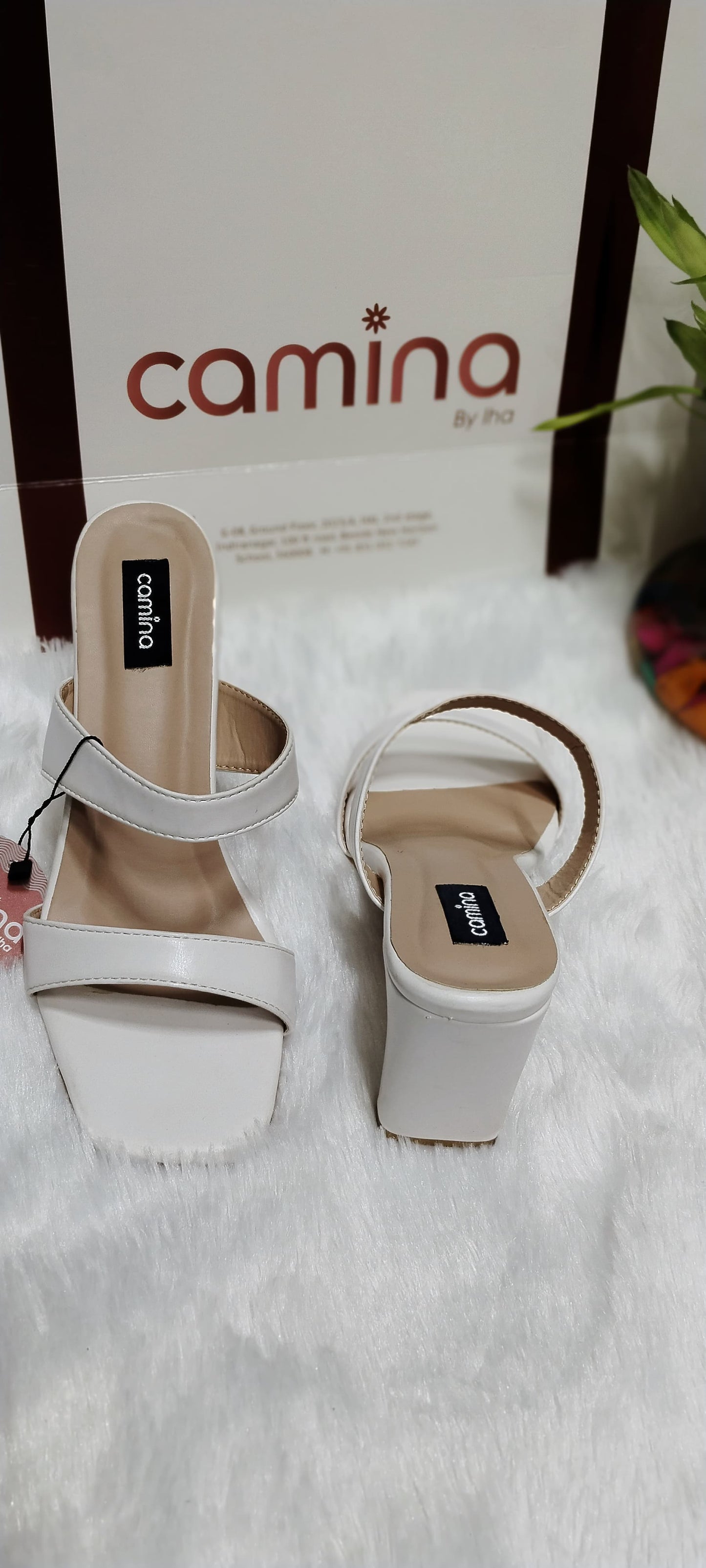 Elegant Color Blocked Party Pumps with Chic Buckle Detailing-C148