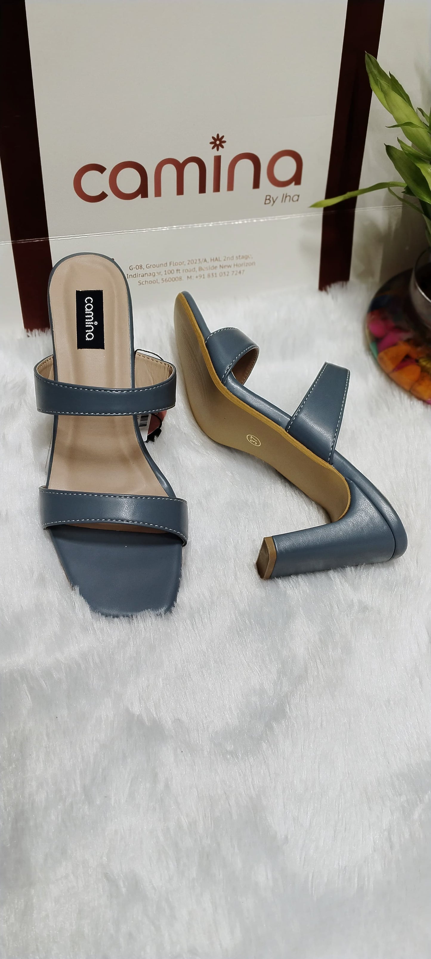 Elegant Color Blocked Party Pumps with Chic Buckle Detailing-C148
