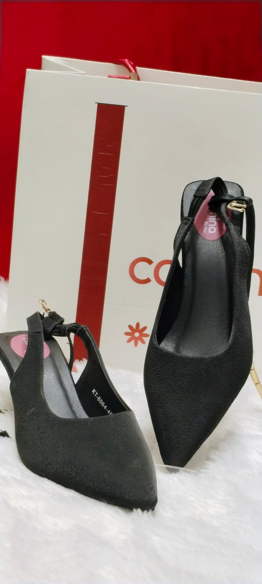 Pointed Toe Block Pumps With Buckles A198