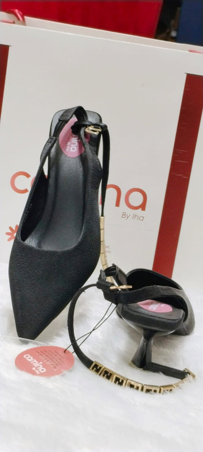 Pointed Toe Block Pumps With Buckles A198