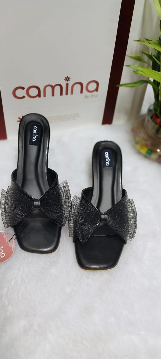 Elegant Black Bow-Tie Mules – Timeless Sophistication