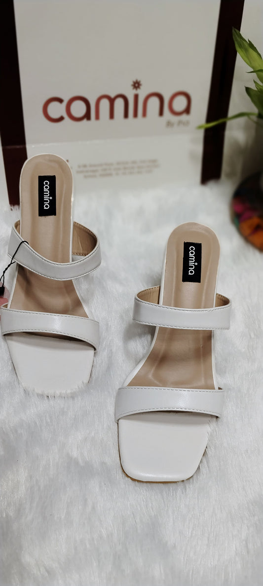 Elegant Color Blocked Party Pumps with Chic Buckle Detailing-C148