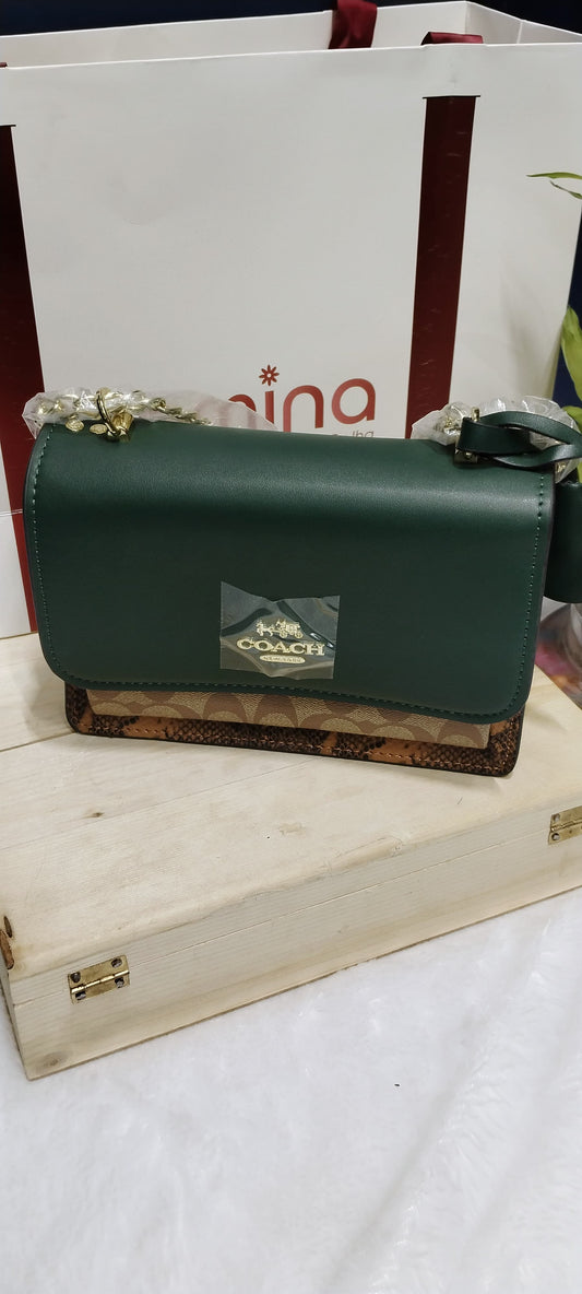 Camina Luxe Signature Sling Bag – A Perfect Blend of Elegance, Style & Functionality