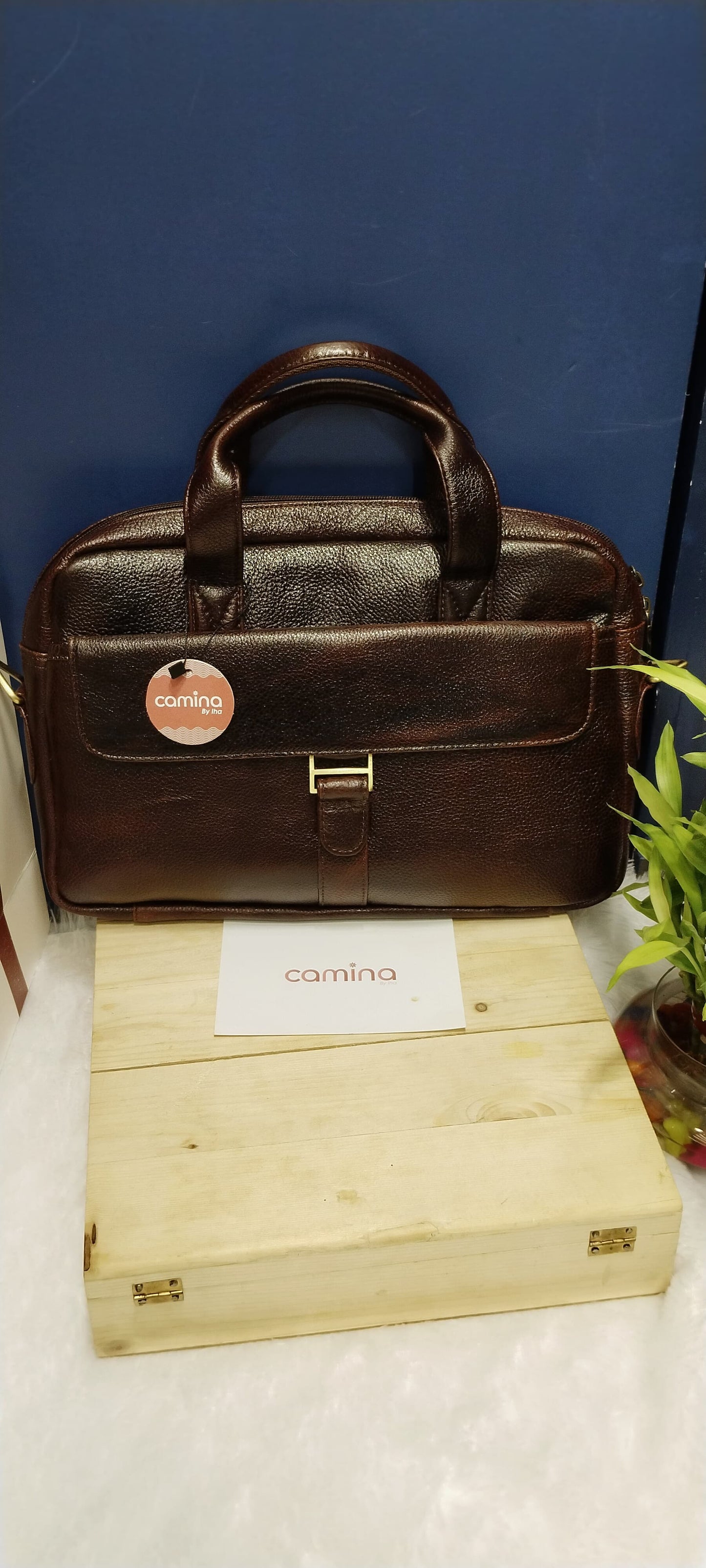 Classic Leather Laptop Bag – Style Meets Functionality